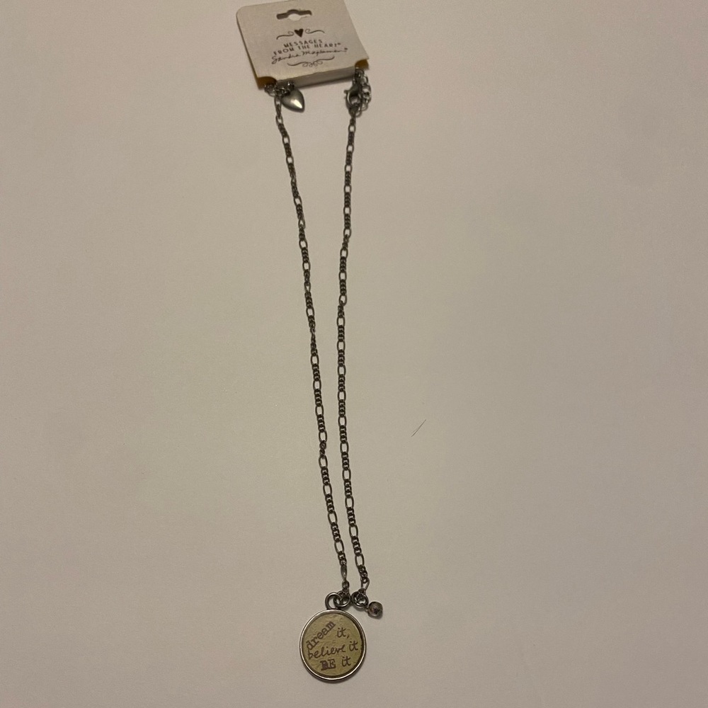 brand new never been worn necklace